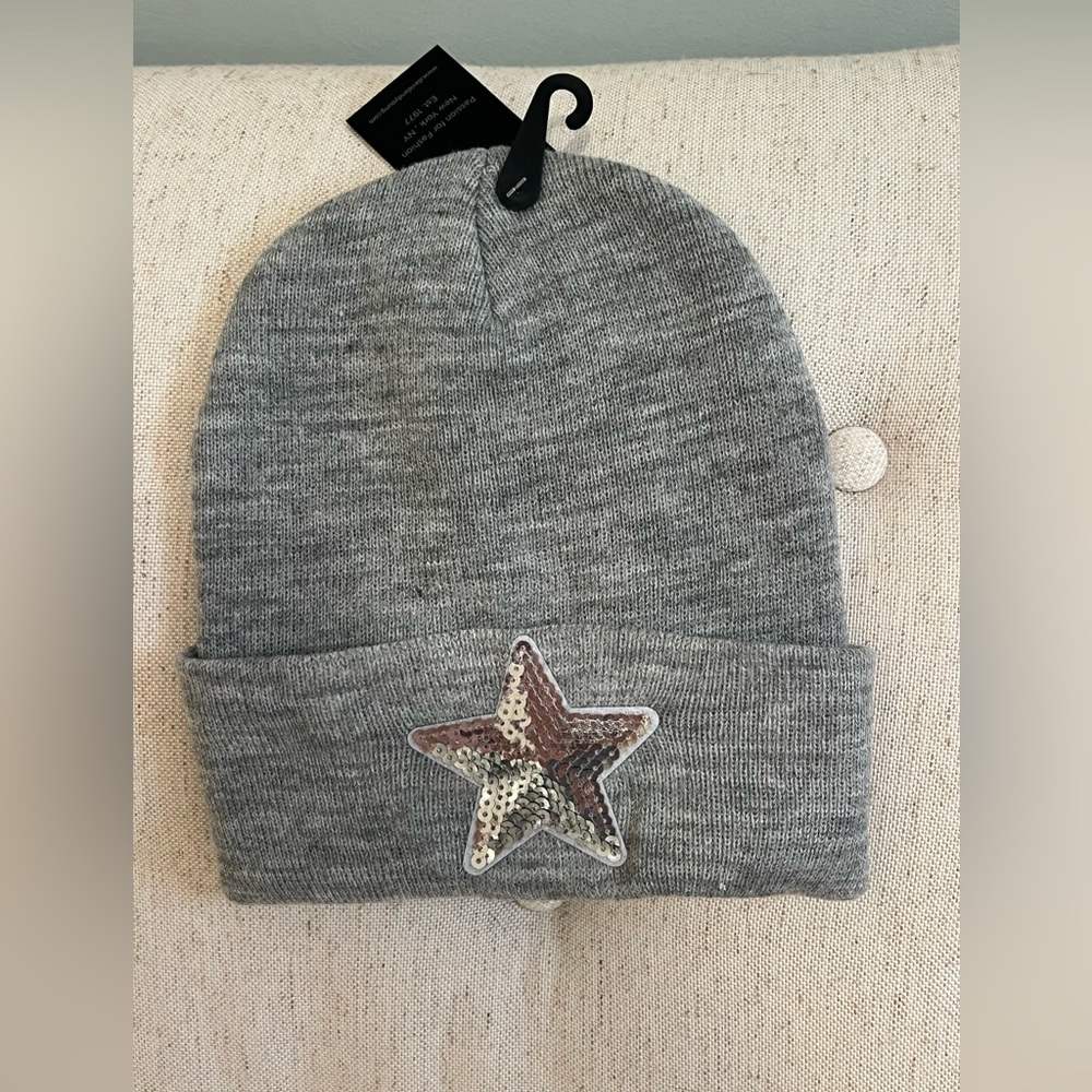 NWT David and Young Gray Hat with Sequin Star  | OS